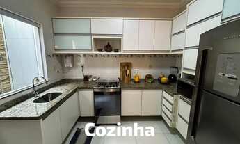 Imagem 5: Casa para Venda em Lauro de Freitas, IPITANGA, 3 dormitórios, 1 suíte, 3 banheiros, 2 vaga