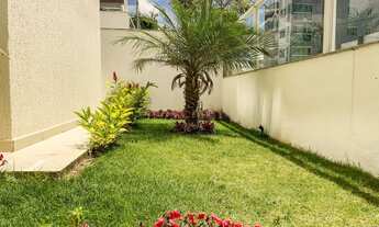 Imagem 3: Cobertura Duplex com Terraço Gourmet e Vista para as Montanhas