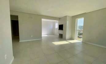 Imagem 2: Apartamento frente mar com 3 dormitórios sendo 1 suíte e 1 vaga em Navegantes/SC