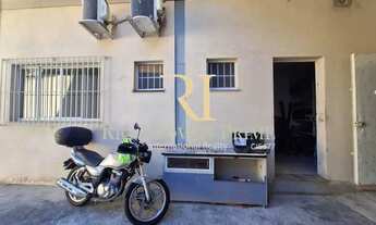 Imagem 4: GALPÃO REFORMADO, PÁTIO AMPLO