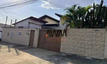 Imagem 2: Casa em avenida Comercial, 5 Quartos venda, 279 m² por R$ 700.000 - Jardim América - Goiân