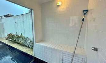 Imagem 5: Imóvel para aluguel possui 300 metros quadrados com 5 quartos