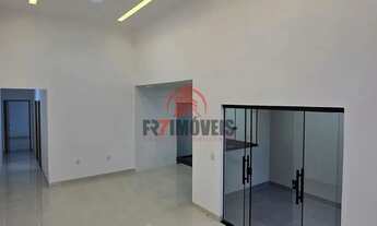 Imagem 4: Linda casa! 2 Quartos sendo 1S - Pé direito Alto, excelente acabamento e Quintal - Jardim