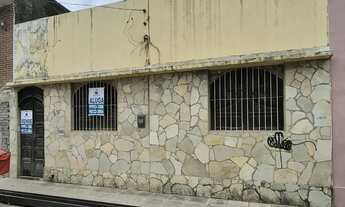 Imagem: Vendo casa com 204m², 03qtos, s/ 01 suíte