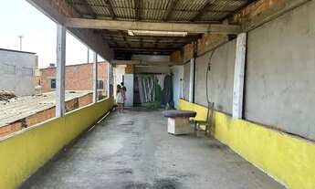 Imagem 5: VENDO CASA DE 2 PAVIMENTOS 2/4 SENDO 1 SUÍTE COM VAGA DE GARAGEM + 3 KITNETS NO LUGAR DO Q