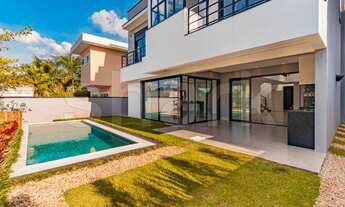 Imagem 2: Casa de condomínio para venda possui 375 metros quadrados com 4 quartos