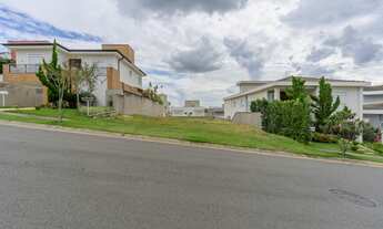 Imagem: Terreno com ótima topografia em rua tranquila