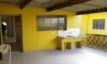 Imagem 4: Sobrado com potencial para investimento e reforma - Oportunidade imperdível