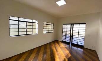 Imagem 5: Casa para aluguel possui 191 metros quadrados com 3 quartos em Jardim do Prado - Araçatuba