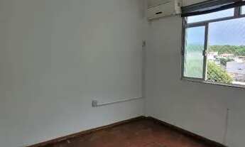 Imagem 3: Oportunidade na Portuguesa - 2 Quartos + Dep