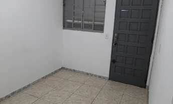 Imagem 2: Aluga-se 2quartos,sala,cozinha, banheiro, lavanderia valor R$750,00