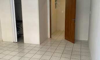 Imagem 6: Sala toda em piso com divisória, copa e bwc.<br>Sem garagem