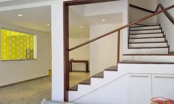 Imagem 6: Casa de condomínio para venda 210m², com 4 quartos sendo 3 suítes, Piscina e Portaria 24 h