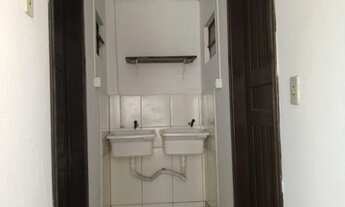 Imagem 3: Apartamento tipo Kitinet, localizado no bairro Velha, na frente da Vila Germânica