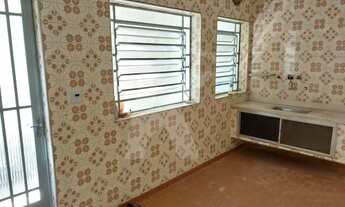 Imagem 2: Casa com 1 dormitório, sala, cozinha e banheiro ana Vila Ede