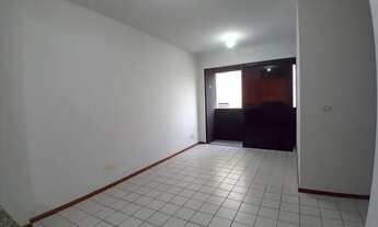 Imagem 5: Apartamento para aluguel com 54 metros quadrados com 3 quartos em Ponta Verde - Maceió - A