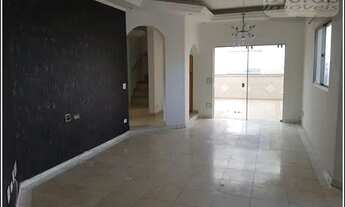 Imagem 3: Cobertura duplex para venda possui 180 metros quadrados com 4 quartos