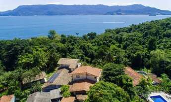 Imagem 3: Casa a venda em Ilhabela, 450m², 3 dormitórios sendo 2 suites