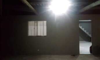 Imagem 7: Casa sozinha no terreno