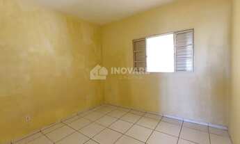 Imagem 5: AP33762L - ALUGA-SE IMÓVEL DE 2 DORMS A POUCOS METROS DA AV. ITAVUVU