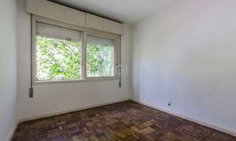 Imagem 5: Apartamento de três dormitórios, dependência de empregada no bairro Floresta em Porto Aleg