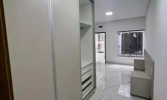 Imagem 2: Casa para Venda em Goiânia, Vila Rosa, 3 dormitórios, 3 suítes, 4 banheiros, 2 vagas