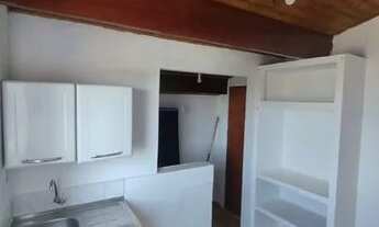 Imagem: Aluga-se kit-nets Água e Luz incluso