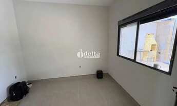 Imagem 5: Casa residencial com 2 quartos disponível para venda no bairro Laranjeiras em Uberlândia-M