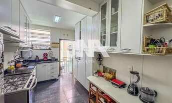 Imagem 5: Casa de rua : Triplex / Residencial / Urca