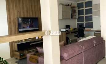 Imagem 2: Casa disponível para venda no bairro Cidade Jardim em Uberlândia MG