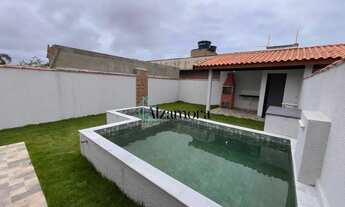 Imagem: Casa com Piscina nos fundos e garagem para