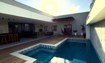 Imagem: Casa térrea com 600m2 em condomínio