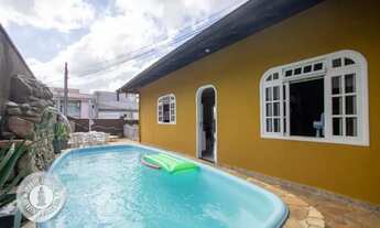 Imagem 2: Belíssima casa com 3 dormitórios no bairro Itoupava Central!