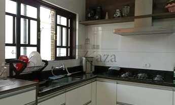 Imagem 5: Casa Sobrado - Jacareí - Villa Branca - 3 Dormitórios - 250m²