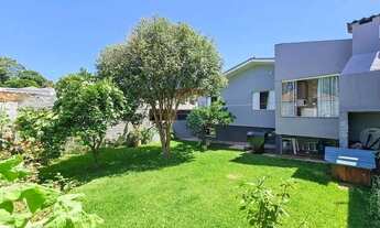 Imagem: Casa com 3 Dormitórios à Venda, Bairro