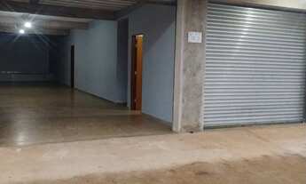 Imagem: Alugo loja de 180 m na samambaia sul Qn