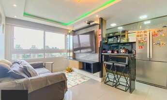 Imagem: Apartamento semimobiliado, andar alto, com