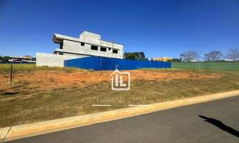 Imagem 5: Casa de condomínio para venda tem 721 metros quadrados em Parque Cidade - Goiânia - GO