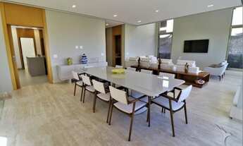 Imagem 6: Casa de condomínio sobrado para venda possui 575 metros quadrados com 4 quartos