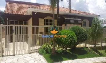 Imagem: Casa maravilhosa de quatro quartos com suítes