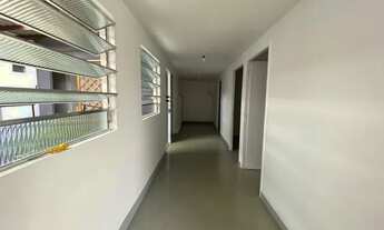 Imagem 3: Casa para aluguel com 190 metros quadrados com 8 quartos na Imbiribeira