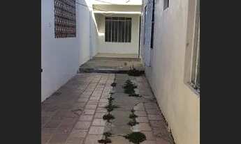 Imagem 3: Alugo Casa de Fundos - Bairro Alto