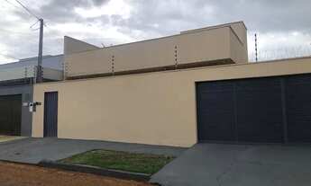 Imagem: Casa 2/4 próx JK