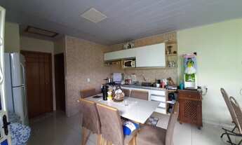 Imagem 4: Casa com 3 construções independentes no mesmo terreno no Conj Hileia II