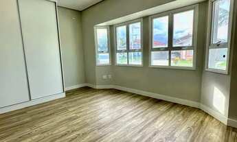 Imagem 2: Casa para venda tem 264 metros quadrados com 3 quartos em Centro - Curitiba - PR