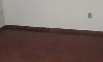 Imagem 2: Casa no céu azul