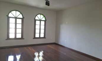 Imagem 2: Casa 03 quartos, 03 salas 04 vagas com piscina, ponto nobre, próximo a UFMG