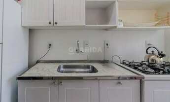 Imagem 6: Apartamento mobiliado com 2 dormitórios para alugar no bairro Menino Deus