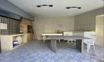 Imagem 6: Casa para aluguel possui 250 metros quadrados com 4 quartos