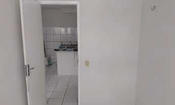 Imagem 5: Apartamento c/ 2 dormitórios para alugar, por R$ 750,00/mês- Tabapuá - Caucaia/CE